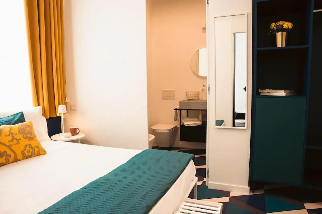 Bovio Apartment & Rooms Naples