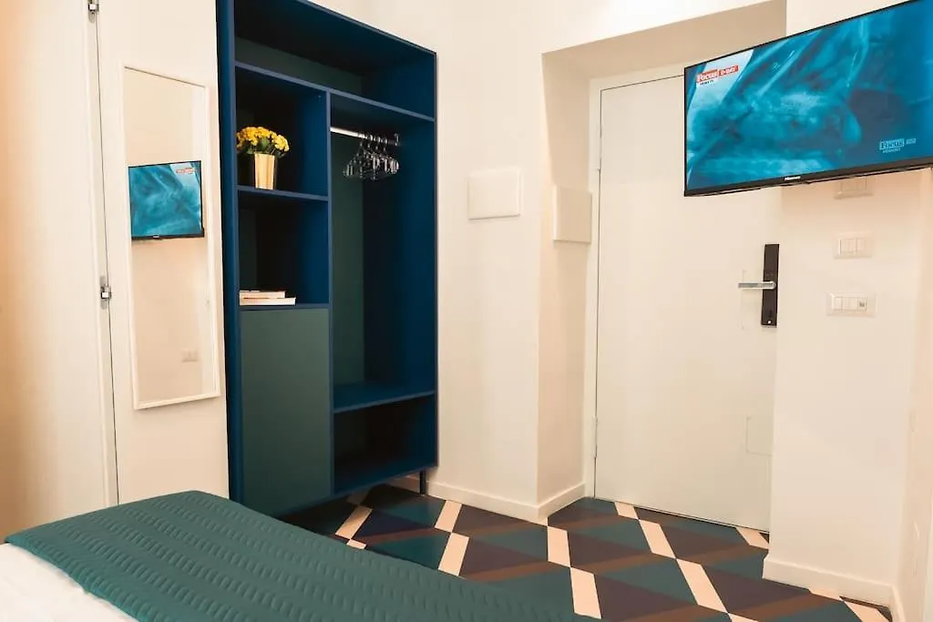 Bovio Apartment & Rooms Naples 0*,